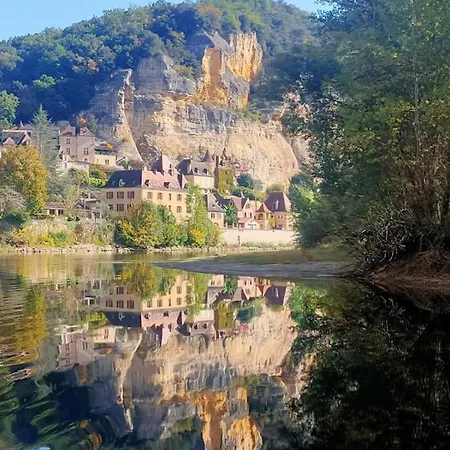 בית נופש Maison Les Glycines